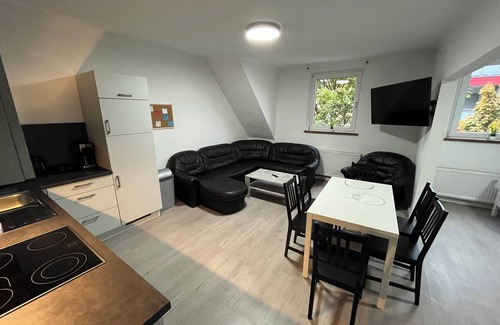 Bergisch Gladbach Apartamento | HomesNRW - Trade fair / City 2.OG