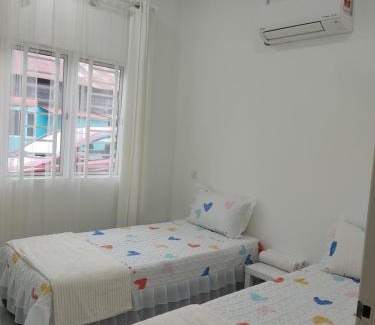 Kampung Alor Senggut Casa | Homestay Bajet Cikgu Amin