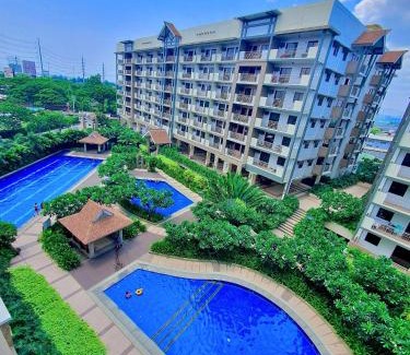 Bacoor City Apartamento | Homestay by ViJiTa 2bedroom condo