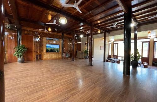 Huu Lung Casa | Homestay Cánh Đồng Vàng