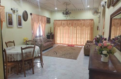 Kampung Padang Luas Casa | Homestay Che Mas 1 di Jerteh, Besut, Terengganu