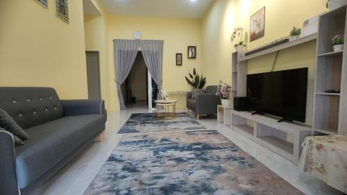 Muadzam Shah Casa | Homestay Cikgu CT