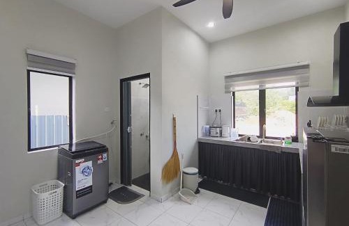 Kampung Keladi Casa | Homestay De'daun kulim mus'lim only