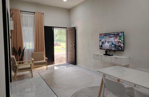 Kampung Keladi Casa | Homestay De'daun kulim mus'lim only