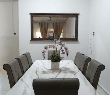 Kampung Sura Casa | Homestay Teratak Adamia