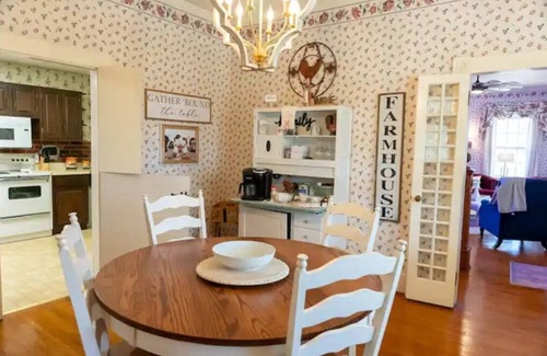Ansted Casa | Homestead Estate- New Listing!