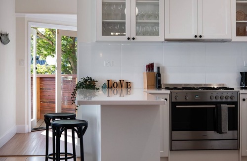 Hepburn Springs Casa | Homestead - Picturesque home in an ideal location