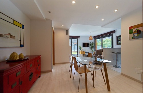 Anyos Apartamento | HomeSweetViews Anyós - piso entero wifi vistas y parking
