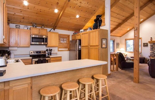 McKinney Estates Casa | Homewood Haven - Dog Friendly & New Hot Springs Bañera de hidromasaje!