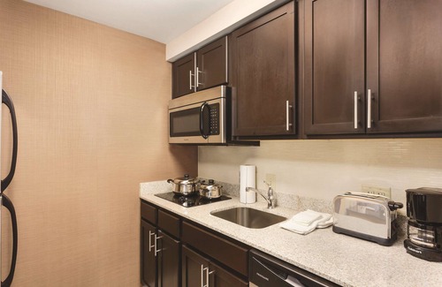 Eagan Park Hotel | Homewood Suites Atlanta Airport North