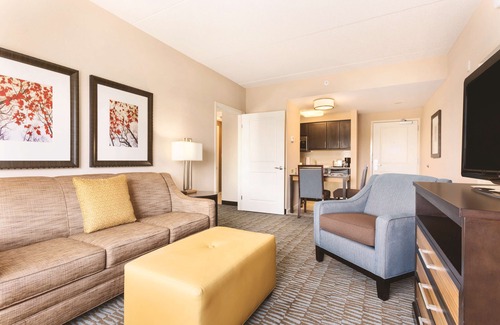Eagan Park Hotel | Homewood Suites Atlanta Airport North