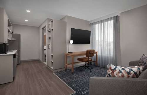 Portsmouth Hotel | Homewood Suites By Hilton Portsmouth Downtown