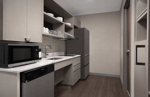 Portsmouth Hotel | Homewood Suites By Hilton Portsmouth Downtown