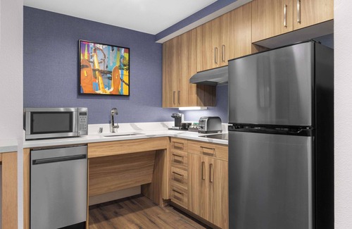 Naval Training Center Hotel | Homewood Suites by Hilton San Diego Airport/Liberty Station