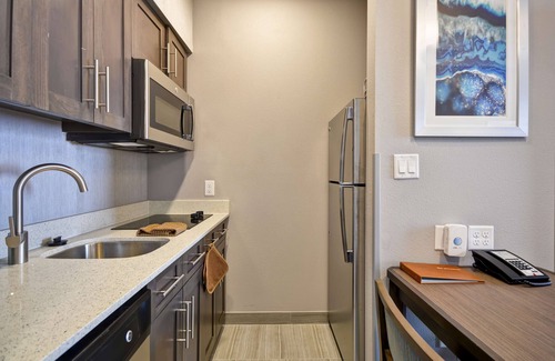 Conroe Hotel | Homewood Suites by Hilton Conroe