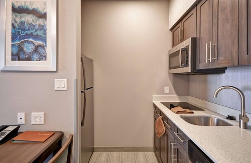 Conroe Hotel | Homewood Suites by Hilton Conroe
