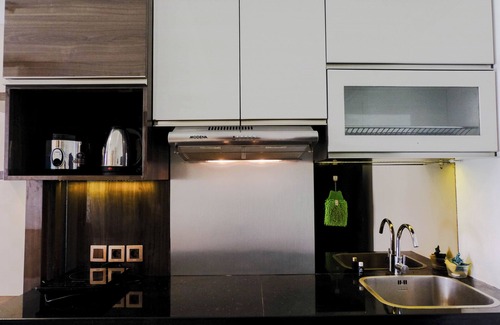 Arjuna Apartamento | Homey 1Br At Landmark Residence Bandung Apartment