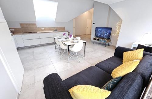 Limpertsberg Apartamento | Homey 2BR Flat with parking