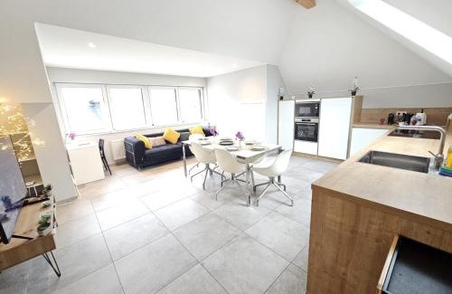 Limpertsberg Apartamento | Homey 2BR Flat with parking