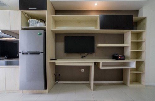 Hegarmanah Apartamento | Homey Apartment at Parahyangan Residence near Parahyangan University