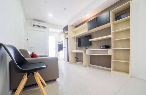 Hegarmanah Apartamento | Homey Apartment at Parahyangan Residence near Parahyangan University