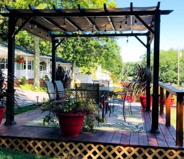 Lincolnville Casa | Homey Four-Person Room in a Gorgeous Bed and Breakfast near Camden, Maine