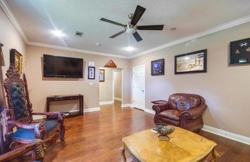 Greenwood Casa | Homey Greenwood Getaway with Patio and Backyard