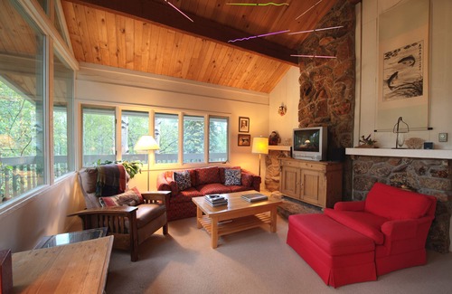 Aspen Cabina | Homey Lodge - private hot tub, walk to lifts at Highlands of Aspen