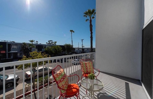 Birdland Apartamento | Homey Modern 2BR-15min to Gaslamp, SeaWorld, Beach