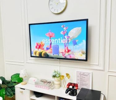 Novaliches Hotel | Homey Palace Staycation