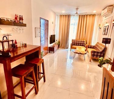 Sonepat Apartamento | HomeyStays 3BHK apartment with Lakeside walk