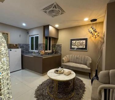 Islamabad Apartamento | Homies-Mocha 1 BHK Rooftop Pool