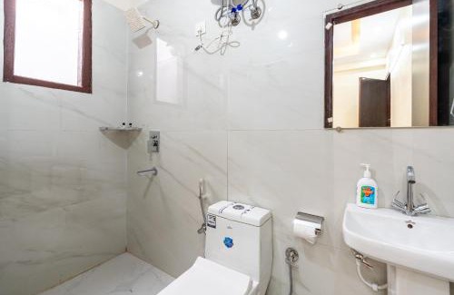 Vasundhara Apartamento | Homlee-Vasundhara 3BHK Flat- kitchen-Parking-Lift