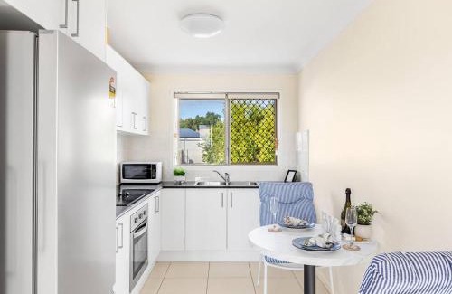 Sunnybank Casa | Homy Self Contained Unit Sunnybank CBD Street Parking