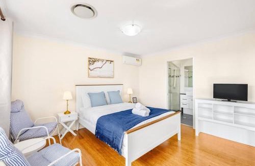 Sunnybank Casa | Homy Self Contained Unit Sunnybank CBD Street Parking