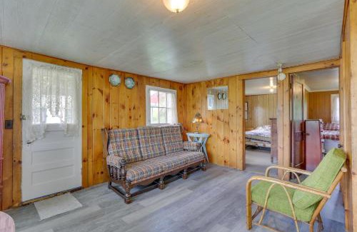 White Mills Casa | Honesdale Cabin 110 Shared Acres, Animal Rescue!