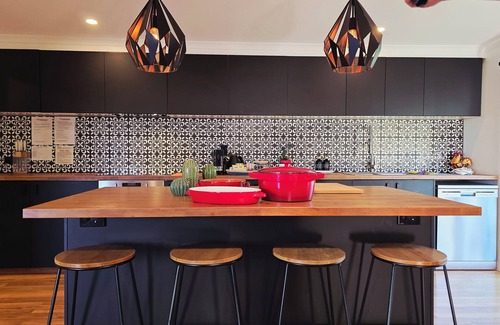 Eagle Heights Casa | Honey Badgers