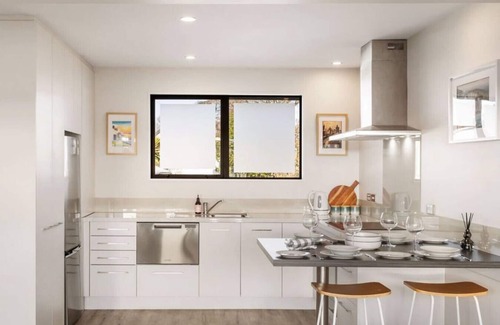 Edgeware Apartamento | Honey for the Money Warm Sunny 10 mins CBD