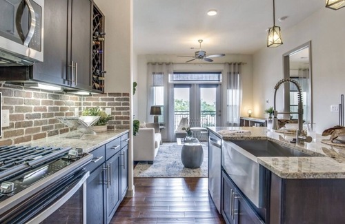 West University Place Apartamento | Honey Stop Scrolling 2.0- 2bd2bth mins to Down