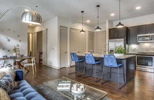 West University Place Apartamento | Honey Stop Scrolling 2.0- 2bd2bth mins to Down