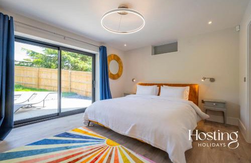 Tring Casa | Honeybee Barn - Stunning 4-Bed Rural Paradise