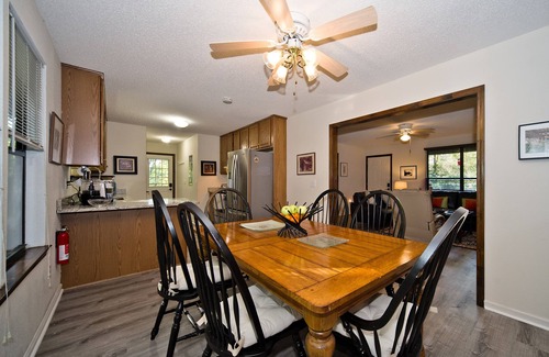 Lake Lure Cabina | Honeycrisp Cottage en Rumbling Bald Resort en Beautiful Lake Lure NC