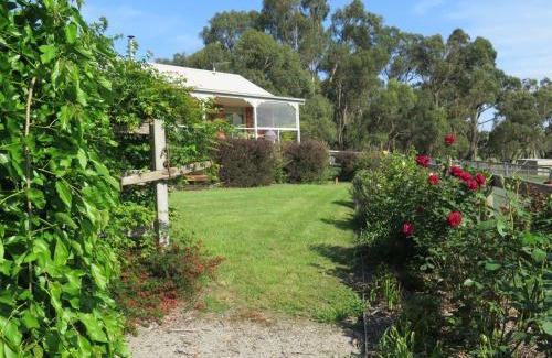 Yellingbo Cama Y Desayuno | Honeyeater Cottage