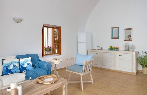 Pyrgos Apartamento | Honeymoon Luxury Apartment