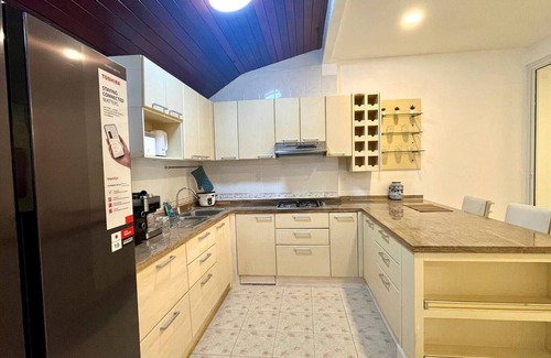 Kathu Casa | Casa individual de luna de miel de 2 dormitorios y 2 baños cerca de Phuket Town, en la escuela KIS