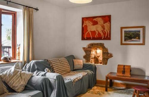 Crynant Casa | Honeysuckle Cottage