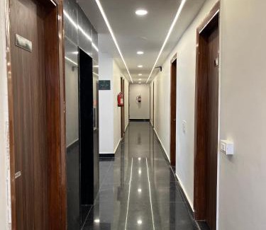 Greater Noida Hotel | Honeyveils Palace