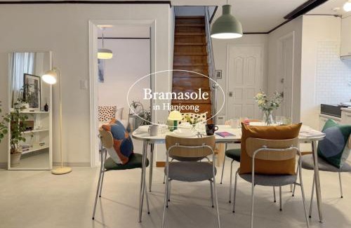 Hapjeong-dong Apartamento | Hongdae Hapjeong 3BR Apartment for 4 to 8 People