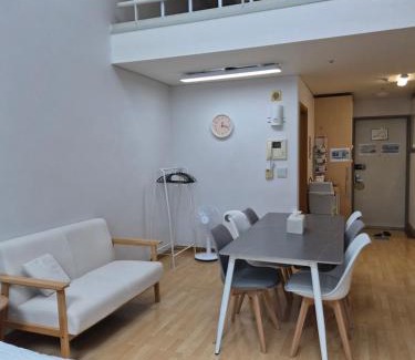 Seolcheon-myeon Casa | Hongdae Home Sweet Home