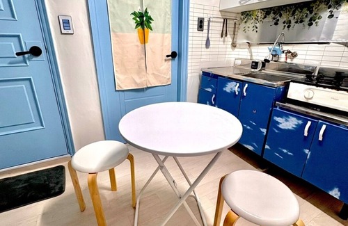 Sinchon-dong Apartamento | Hongdae 10min, 2-bedroom apt with foot bath and projector
